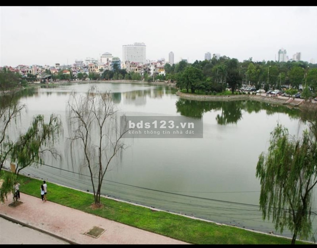 Rẻ NHƯ CHO 40%, Nhỉnh 10 tỷ, Đống Đa, 42m2, View Mặt Hồ Ba Mẫu đẹp. Kinh Doanh