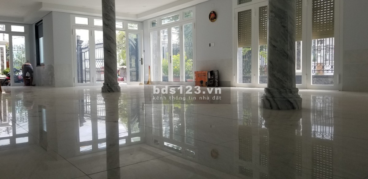 Cho thuê nhà Nguyên Căn 2 Mặt Tiền mới xây (11m x 25m ) tại chợ Đầu Mối Thủ Đức
