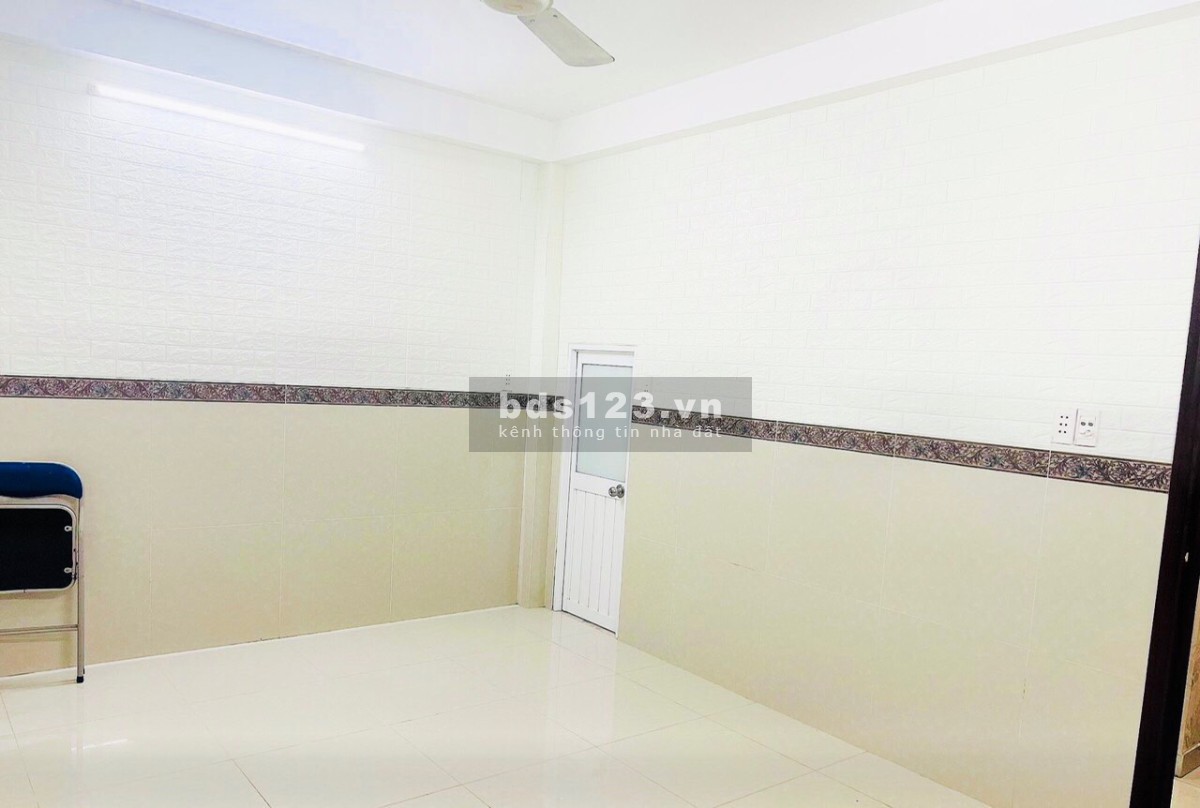 Phòng Trọ 3TR2 ngay gần Đại Học Văn Hiến có Toilet riêng
