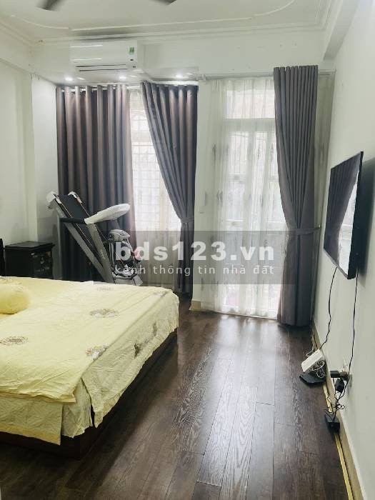 Kim Giang nhà 4 tầng ô tô vào nhà. Nhỉnh 5 tỷ