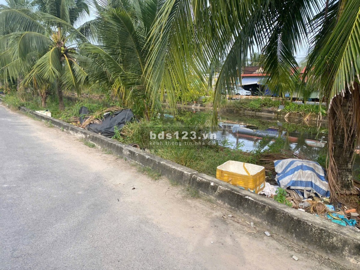 Cần bán gấp lô đất ODT 425M có 100m thổ cư giá 520triệu ngay Thị xã Trảng Bàng