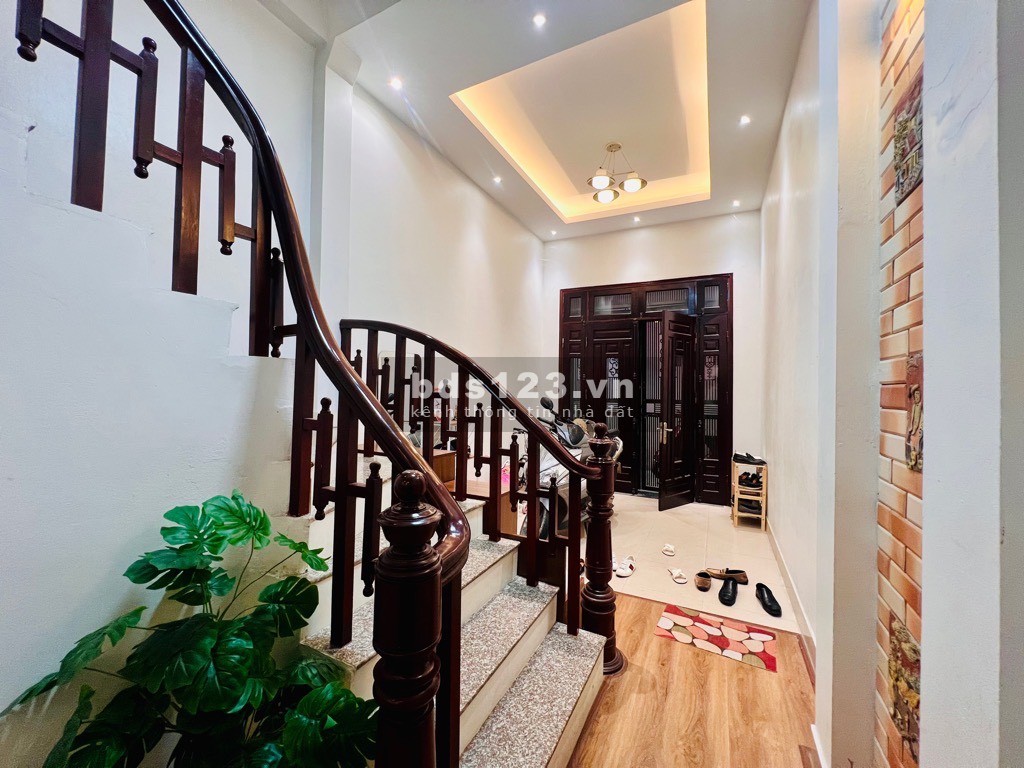 Giảm sốc 200 triệu - Nhà mới Vũ Tông Phan - 37M2 X 5 tầng - Gần ô tô - Gía nhỉnh 4 tỷ