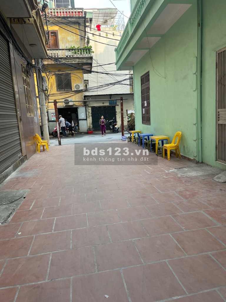 Bùi Xương Trạch – Thanh Xuân – Lô góc nét căng – ô tô đỗ cửa – Ngõ rộng – Nhà đẹp ở luôn.