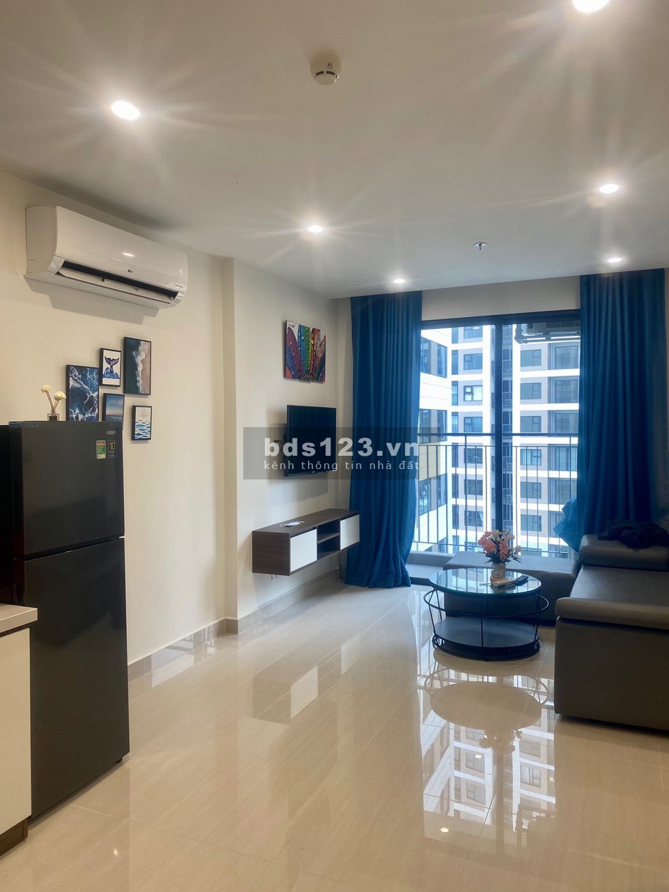 Cho thuê căn hộ 1 phòng ngủ + full nội thất Vinhomes Grand Park quận 9