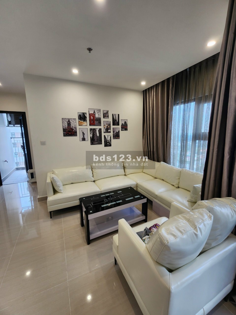 Cho thuê căn hộ 2 phòng ngủ full nội thất Luxury Vinhomes Grand Park quận 9
