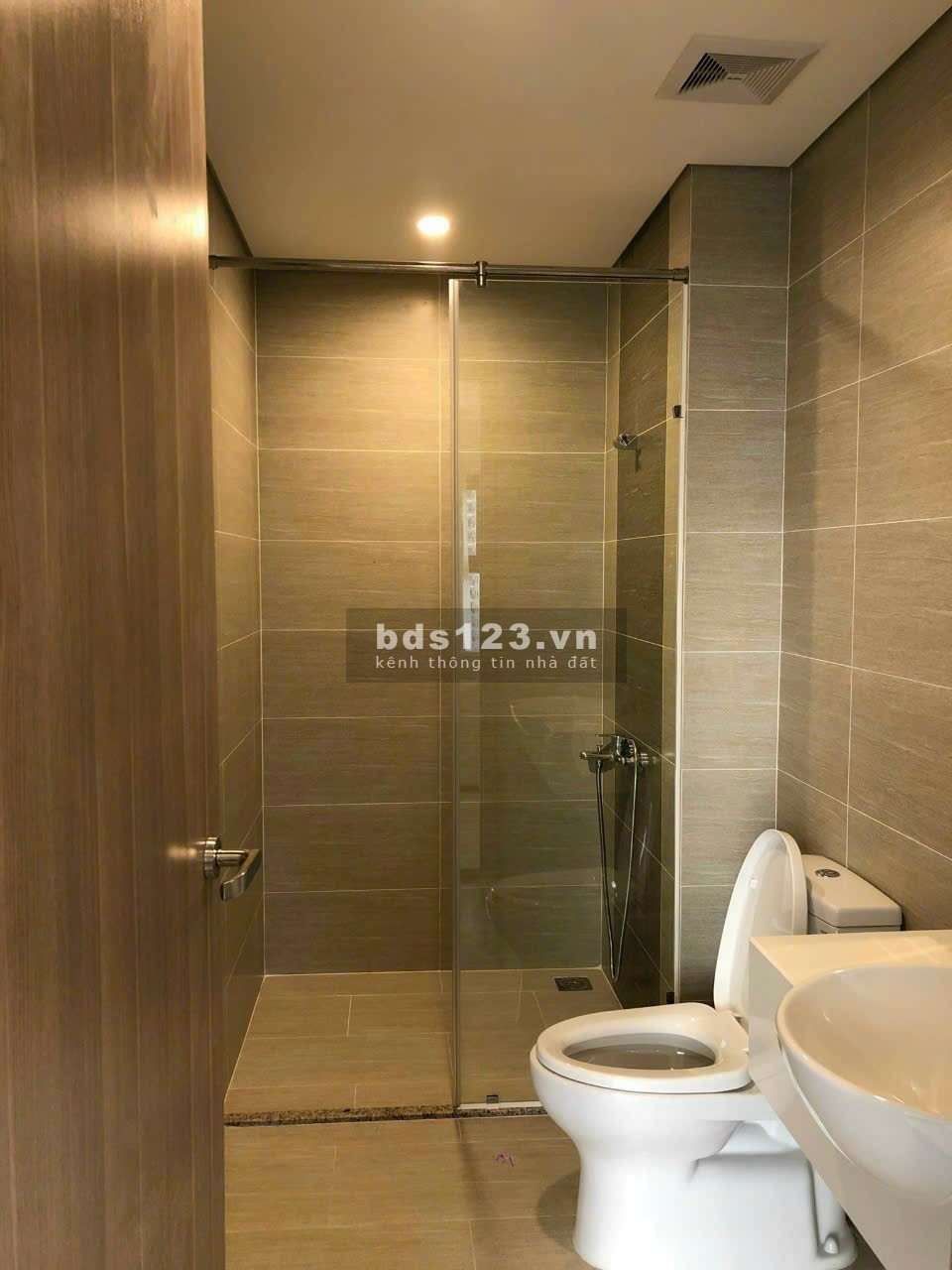 Cho thuê căn hộ 2 phòng ngủ căn góc 69m2 Vinhomes Grand Park quận 9 nhà mới