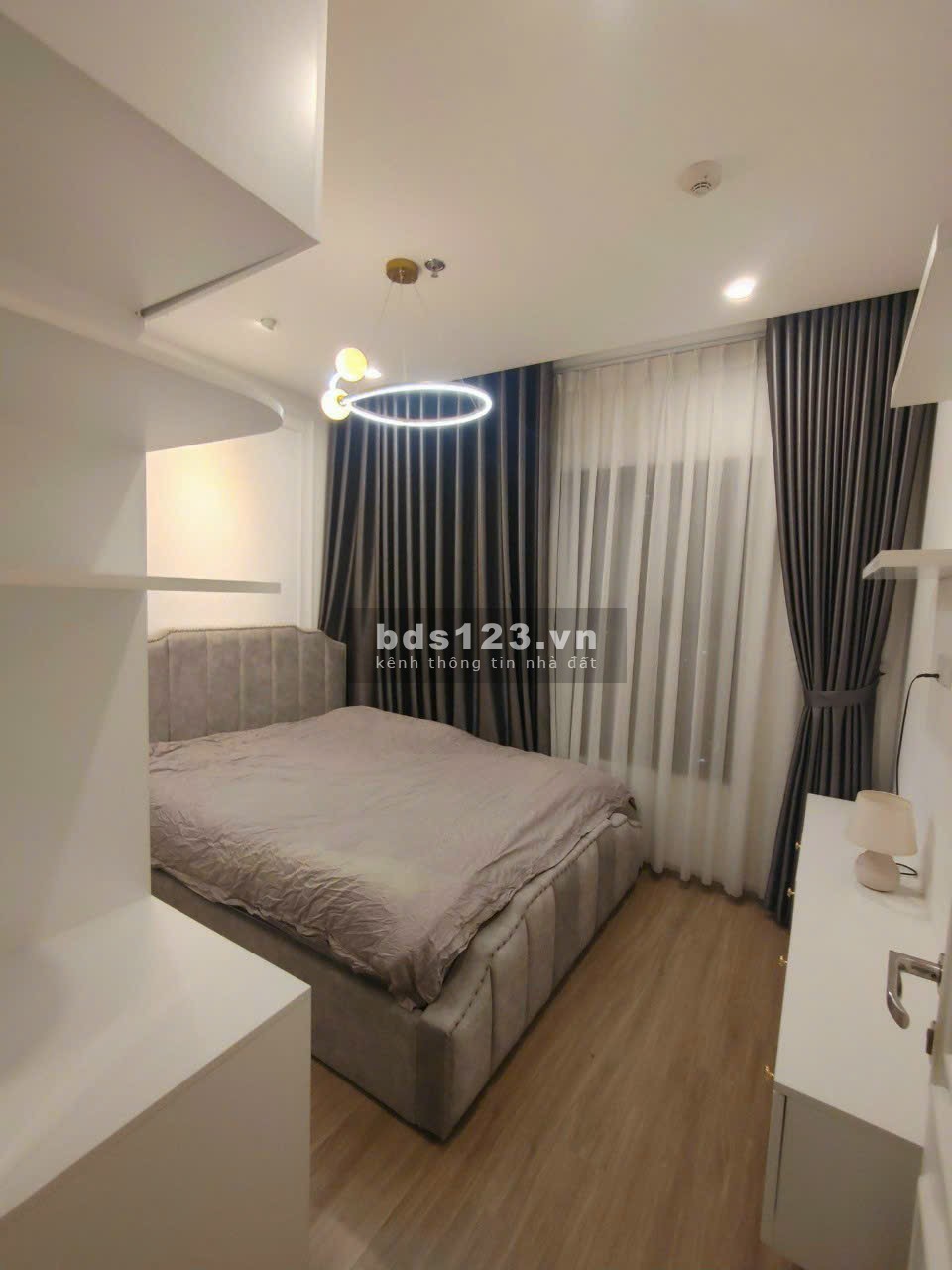 Cho thuê căn hộ 2 phòng ngủ + full nội thất Vinhomes Grand Park