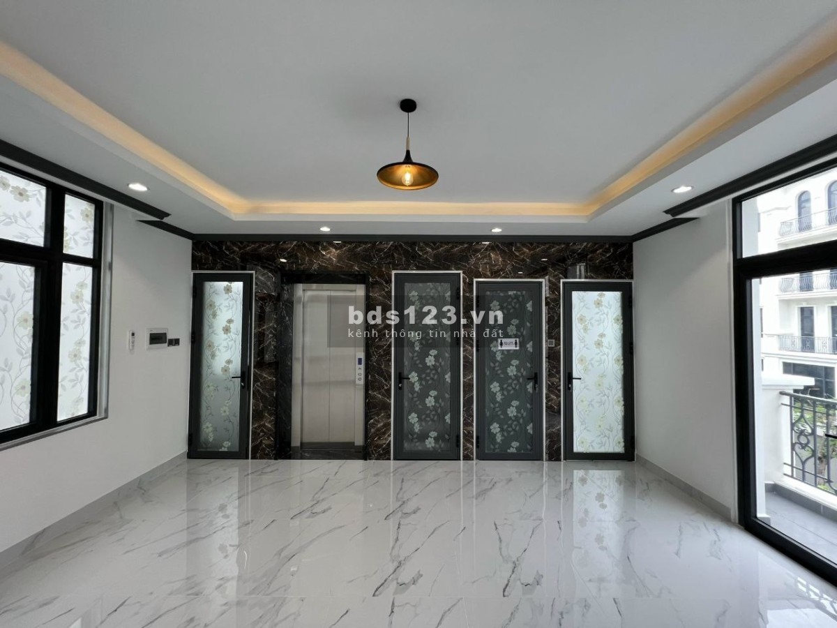 Cho thuê nhà phố Vinhomes Grand Park quận 9 nhà mới 1 trệt 4 lầu giá thuê 20tr/tháng