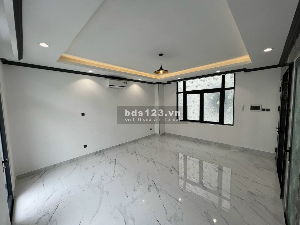 Cho thuê nhà phố Vinhomes Grand Park quận 9 nhà mới 1 trệt 4 lầu giá thuê 20tr/tháng