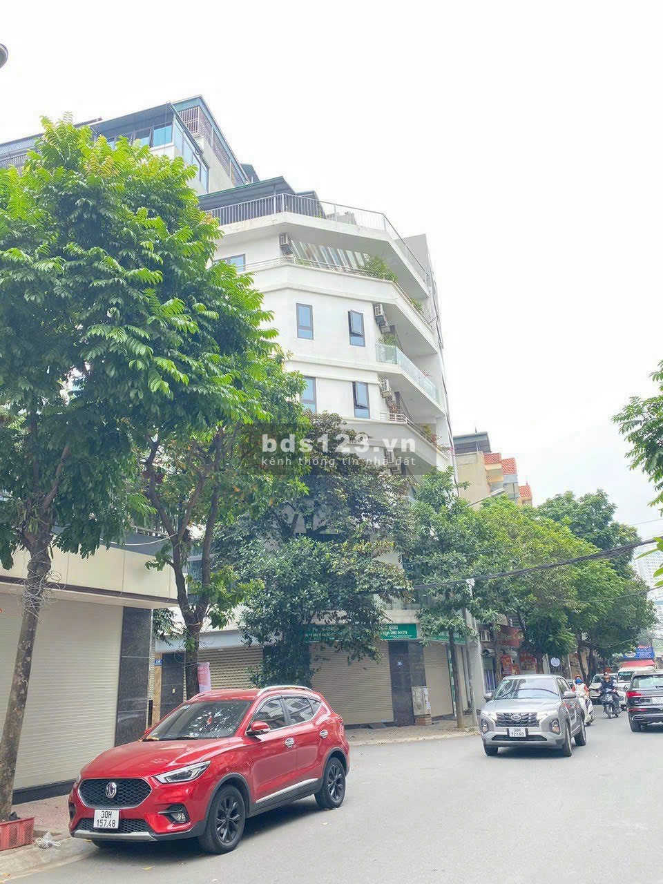 BÁN LIỀN KỀ NGUYỄN XIỂN , LINH ĐÀM, CĂN GÓC, OTO TRÁNH, KINH DOANH SẦM UẤT, 2 VỈA HÈ TO, GIÁ 19 TỶ.