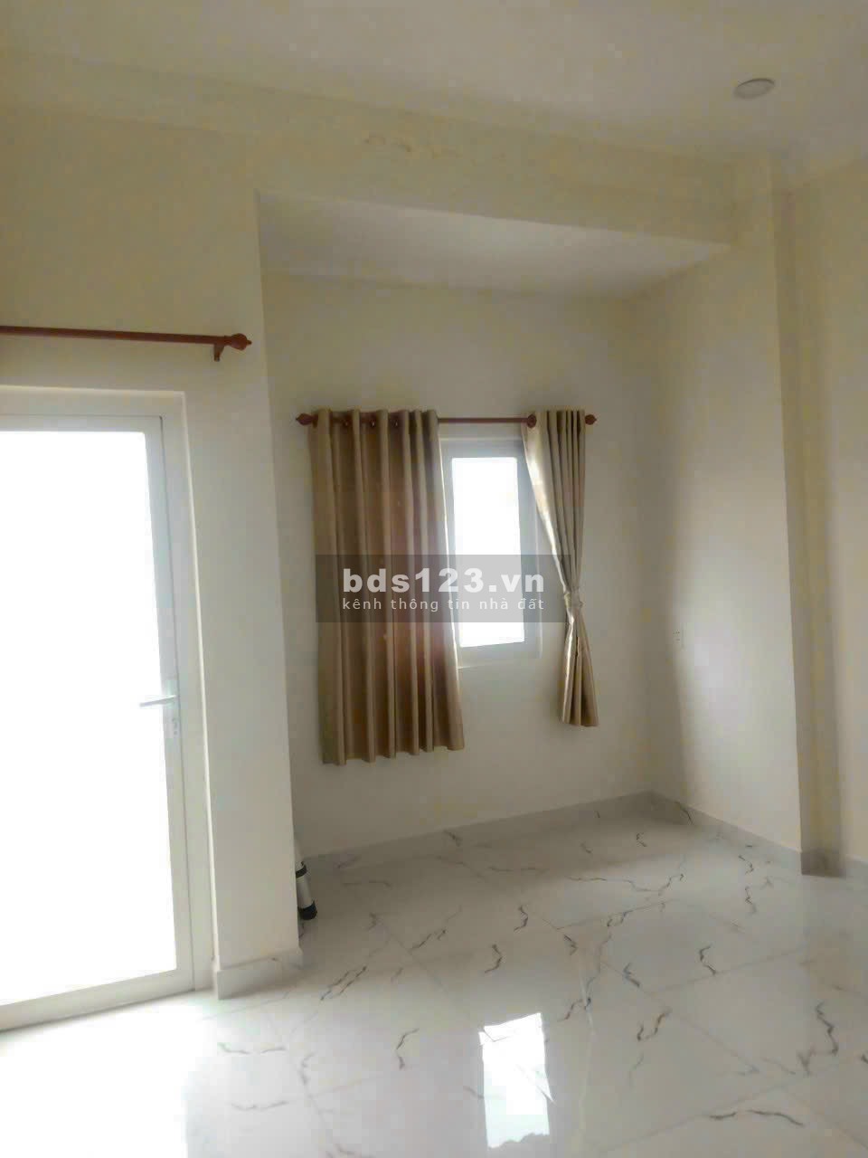 Nhà 1T 2L HBC gần ngã 4 Bình Triệu bán cắt lỗ giá 3,750 tỷ HXH