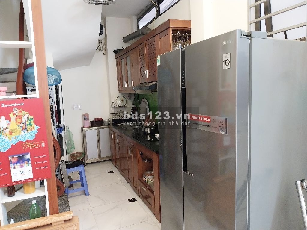 Hiếm - Nhà Quan Nhân - Nguyễn Trãi - Dt 40m2, ngõ thông đi lại dễ dàng, ở ngay - chỉ khoảng 4 tỷ.