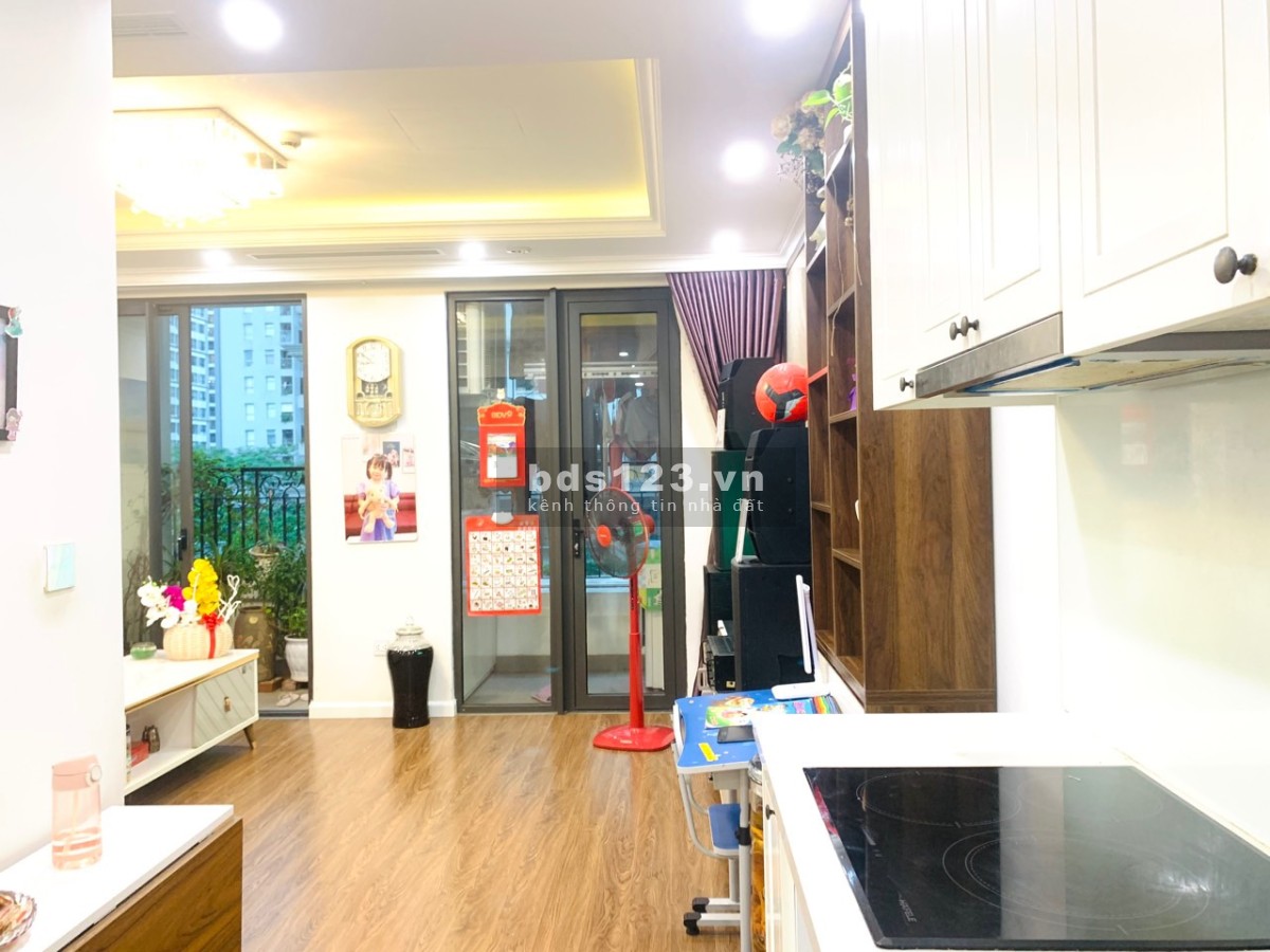 Chính chủ cần bán gấp căn hộ chung cư cao cấp 5 sao, 1 phòng ngủ, 45,2m2. Giá 2.470 tỷ