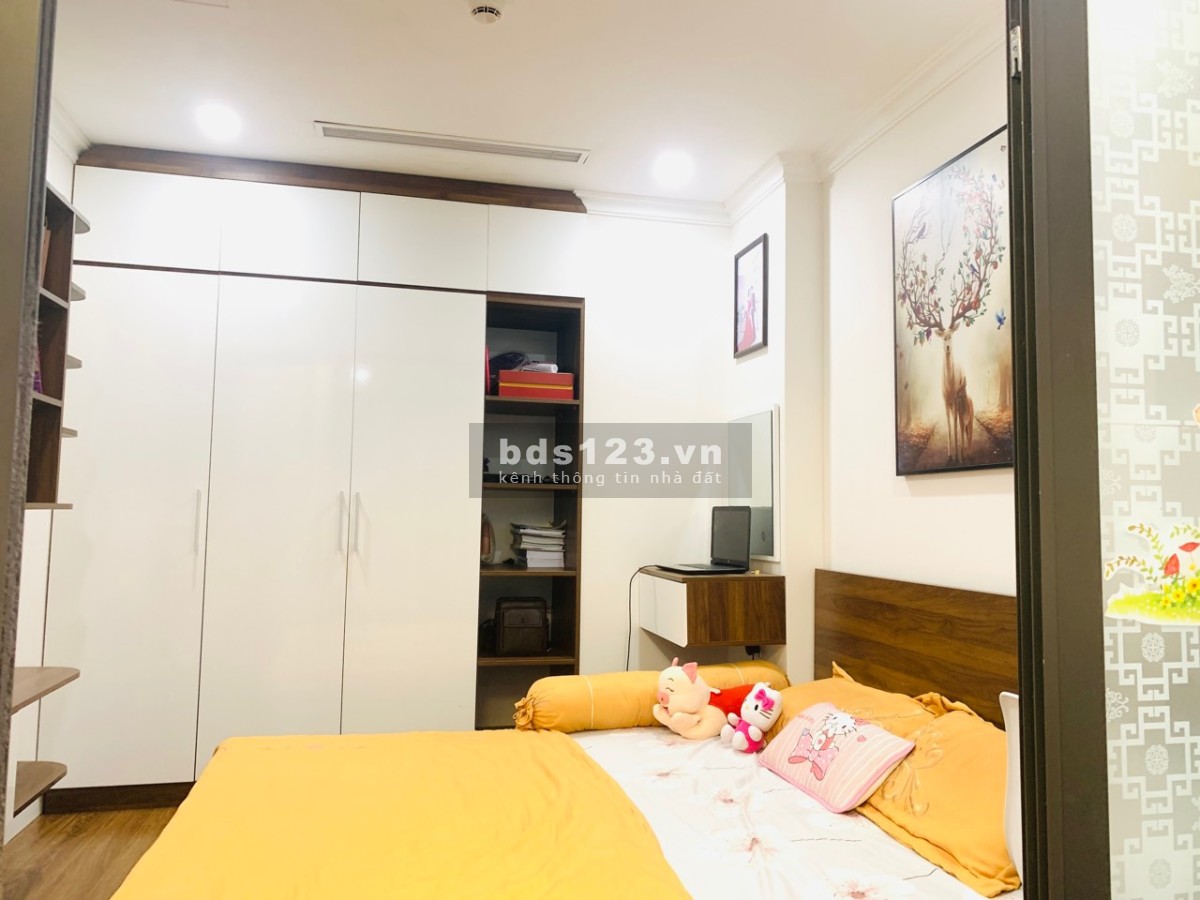 Chính chủ cần bán gấp căn hộ chung cư cao cấp 5 sao, 1 phòng ngủ, 45,2m2. Giá 2.470 tỷ