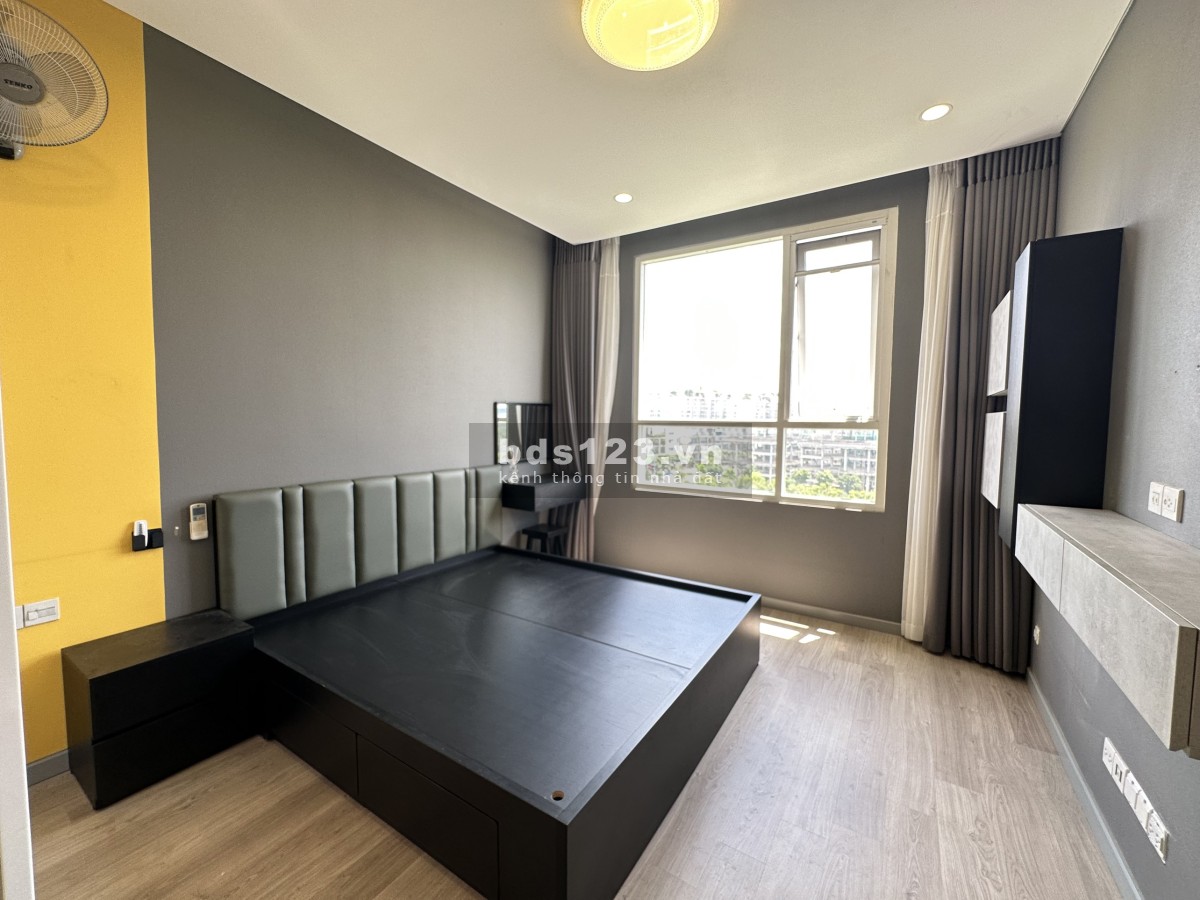 Căn hộ SARIMI bán 9.2 tỷ view công viên. 88m2
