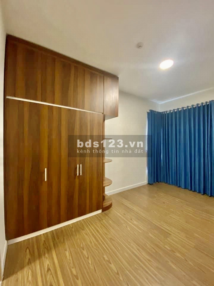 Cần bán gấp căn góc 3 view siêu đẹp, 68m2 tầng trung 2PN, đã có sổ hồng, giá chỉ 2 tỷ 780 TL
