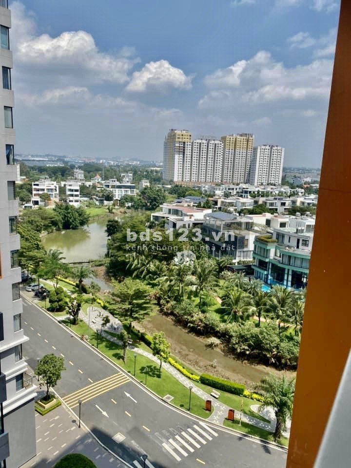 Cần bán gấp căn góc 3 view siêu đẹp, 68m2 tầng trung 2PN, đã có sổ hồng, giá chỉ 2 tỷ 780 TL