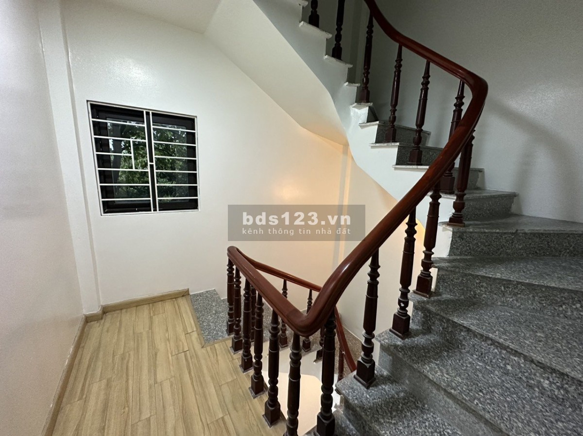 BÁN NHÀ 4 TẦNG, 3PN GẦN BẾN XE YÊN NGHĨA – GẦN VÀNH ĐAI 4 – HÀ ĐÔNG, GIÁ CHỈ 2 tỷ 150 triệu.