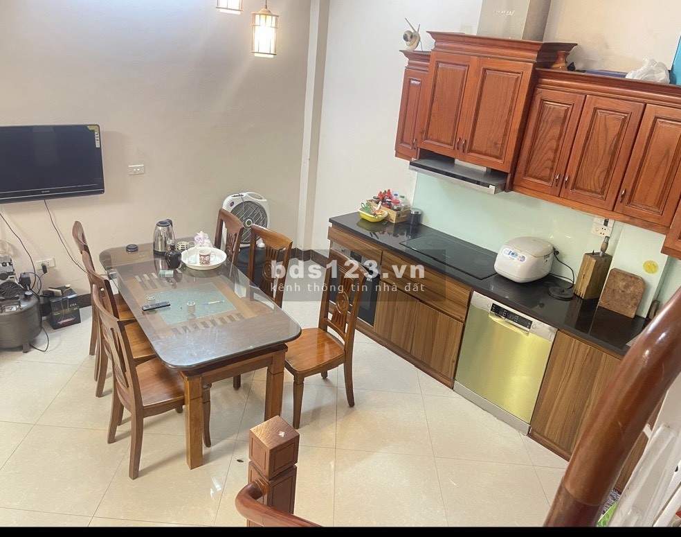 Nhà đẹp Vĩnh Hưng, rộng rãi, thoáng sáng