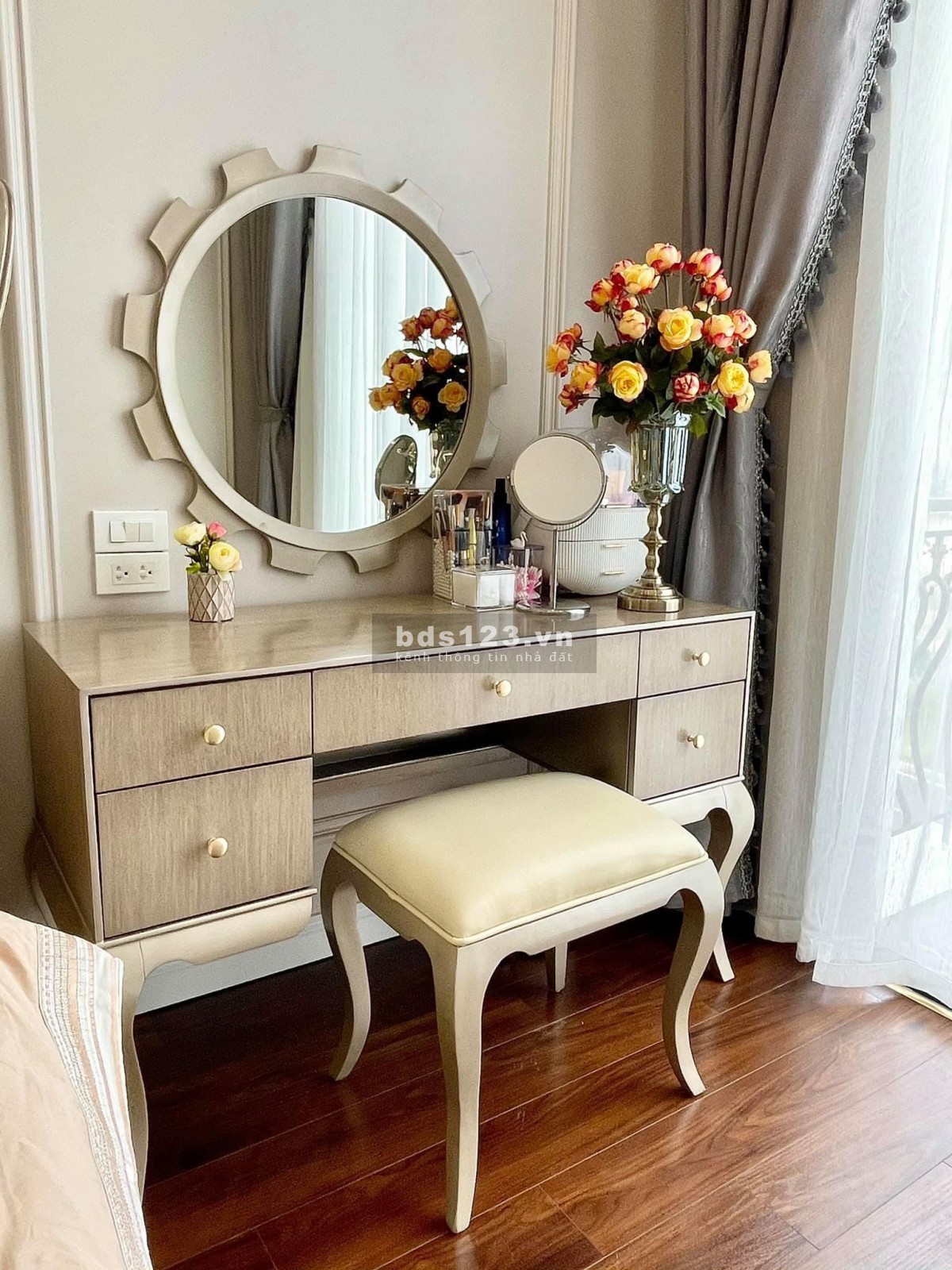 Shophouse kim cương sổ đỏ lâu dài vừa ở ,vừa kinh doanh đường đại lộ 52m giá 18,090 tỷ