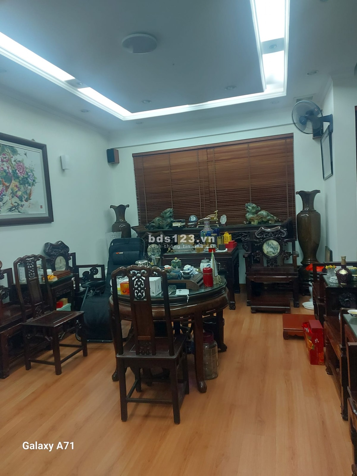 Phân lô Nguyễn Văn Huyên, Cầu Giấy. Dt 82m, 4t, Mt 5.6m, 20Tỷ. Ở sướng, Làm Vp Cty, Gaza ô tô tránh