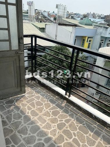Phòng đẹp vừa xây mới lại, Có gác lửng+ kệ bếp, cửa sổ ánh sáng trời, giờ giấc tự do