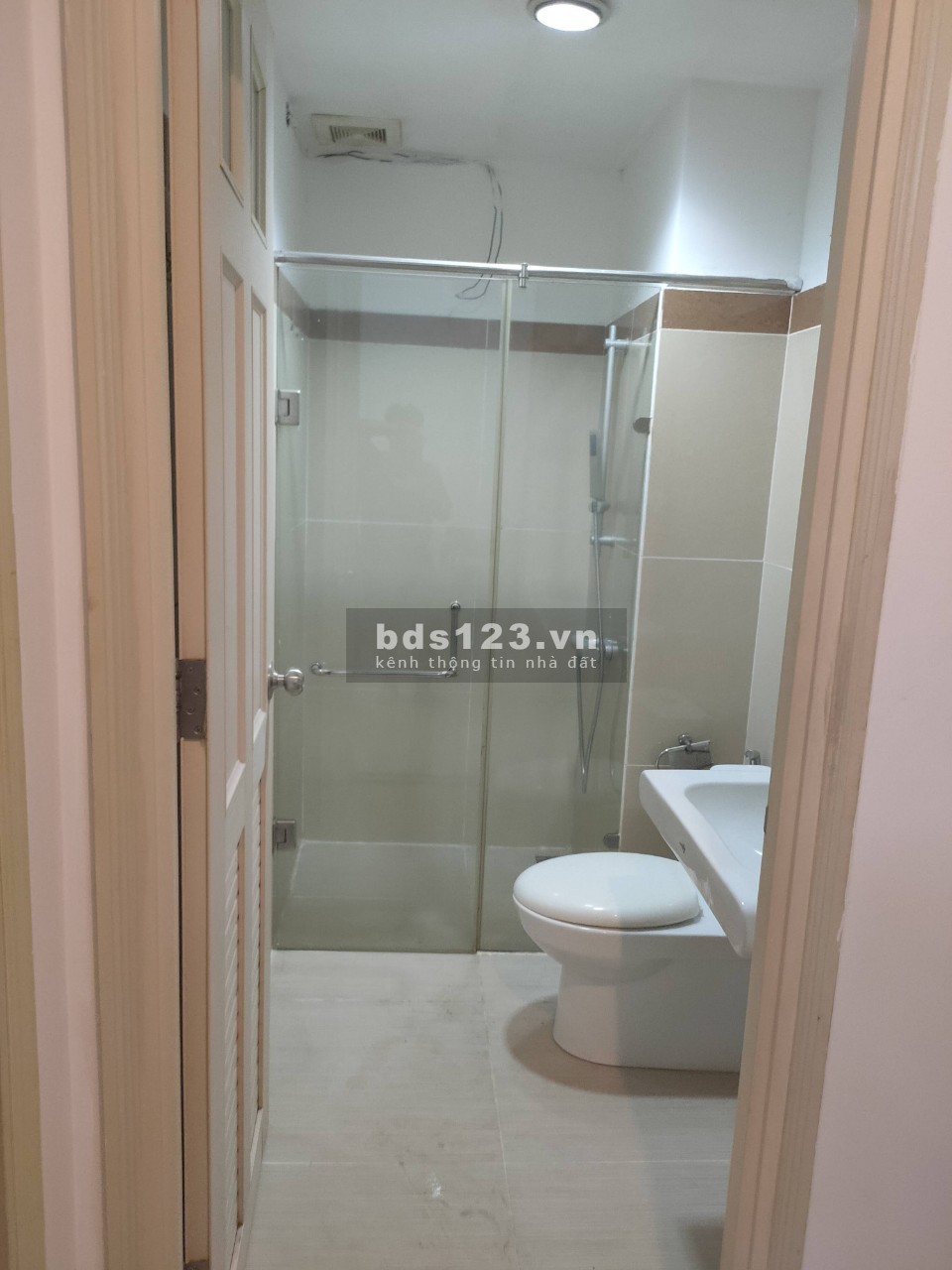 HOT bán căn hộ 2PN chỉ với giá sinh viên, khách quan tâm inbox ngay cho em