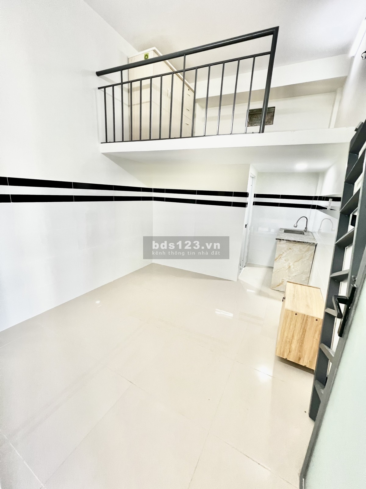 Phòng trọ mới tinh đẳng cấp: Máy lạnh, tủ quần áo, tủ giày, gác lửng, kệ bếp... Giờ tự do