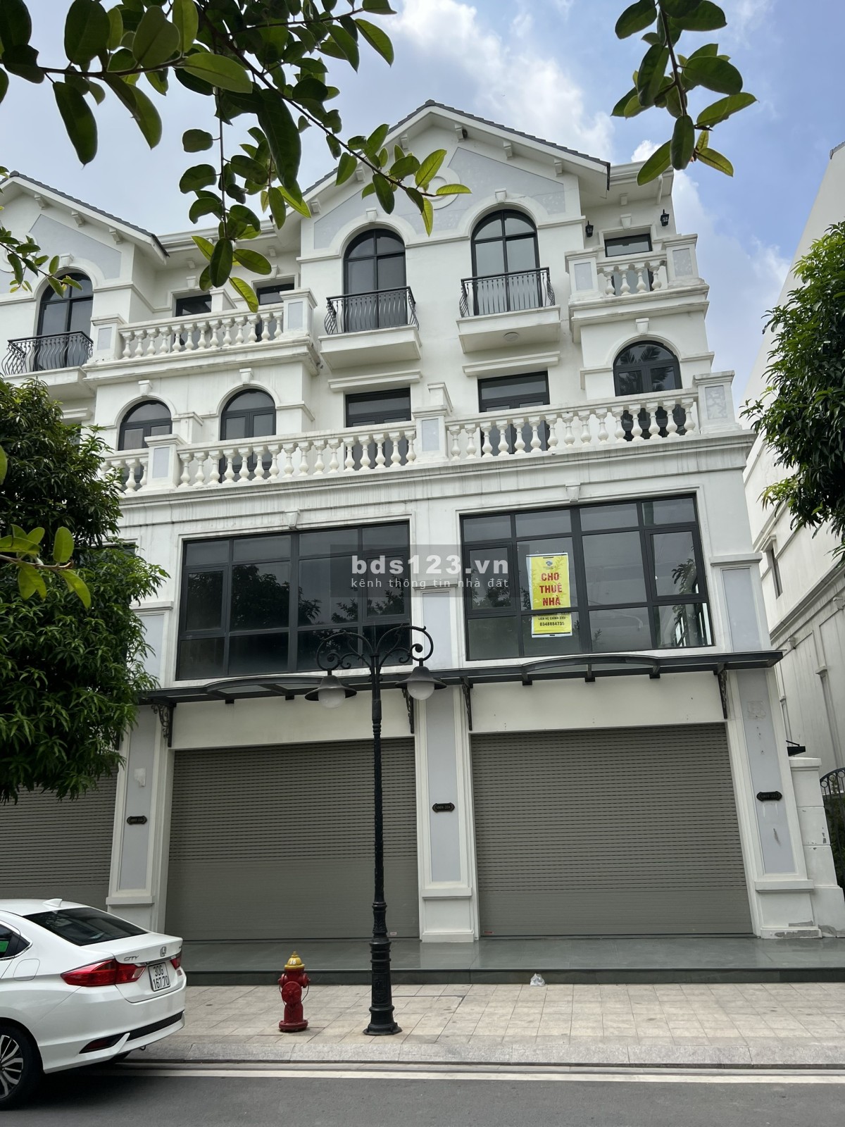 Shophouse Sao Biển hoàn thiện sổ lâu dài mặt đường lớn giá 1x tỷ Vin Gia Lâm (0985941715)