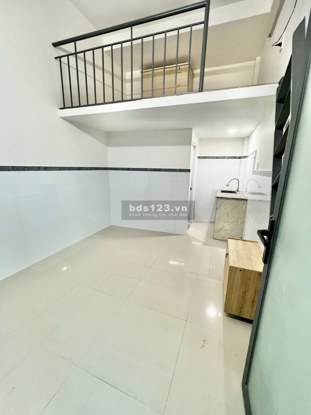Phòng trọ mới tinh đẳng cấp: Máy lạnh, tủ quần áo, tủ giày, gác lửng, kệ bếp... Giờ tự do