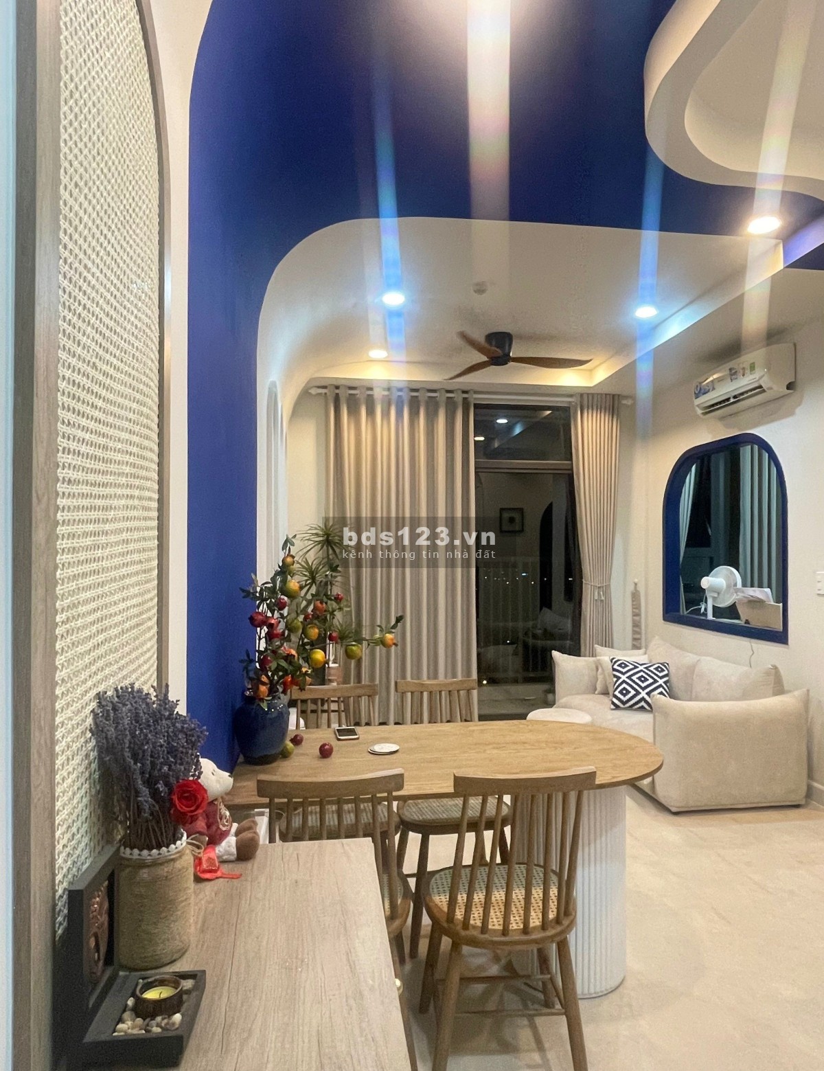 Cần bán căn hộ JAMILA Khang Điền, 52m2 2PN 1WC, Full nội thất decor, giá bán 2 tỷ 8 thương lượng
