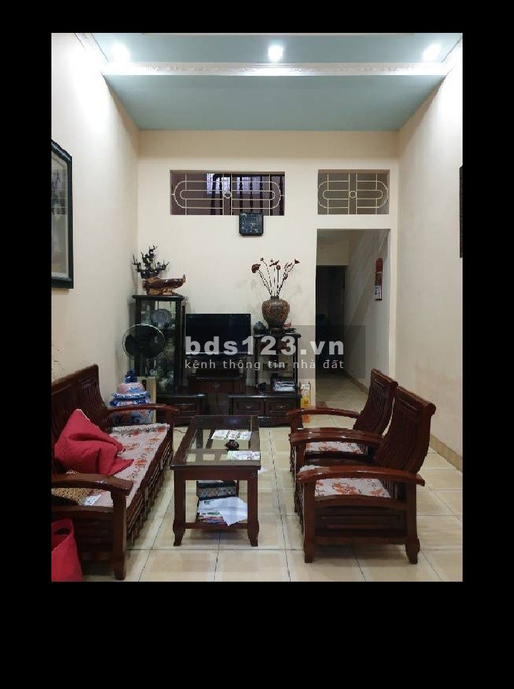 Nhỉnh 5 tỷ có nhà phố Chính Kinh – Diện tích 48m2 – 3 thoáng – Gần ô tô
