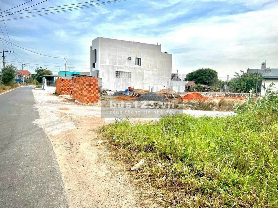 Bán 228m2 thổ cư 100m2 đất ở tại đô thị Trảng Bàng Tây Ninh. Giá chỉ 550tr sổ hồng riêng
