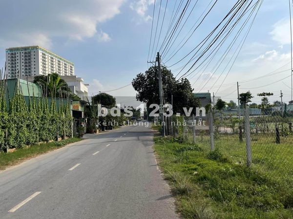 Bán 1000m² đất vườn đường nhựa 12m rất thích hợp về xây nhà nghỉ dưỡng.lh: 0901196632