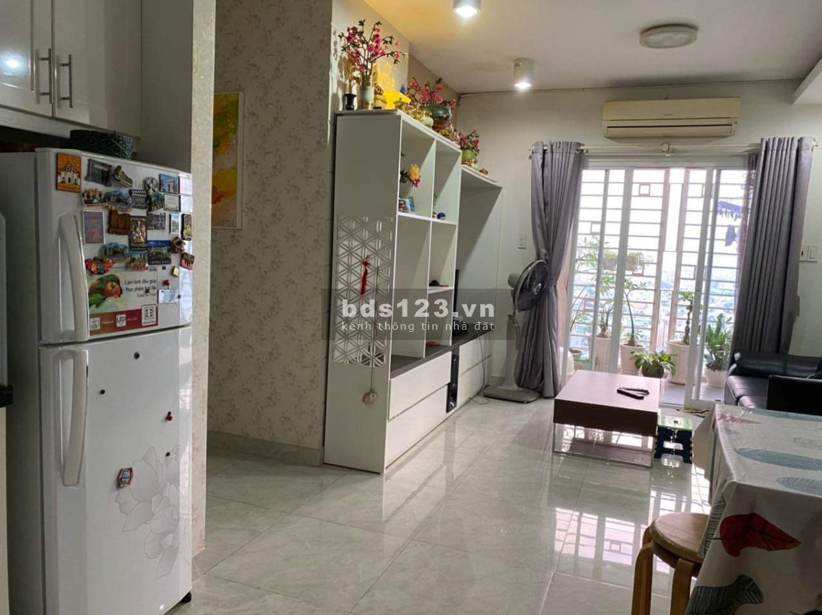 Cần tìm 1 nữ ở ghép phòng 4 người Ngay chợ Bà Chiểu