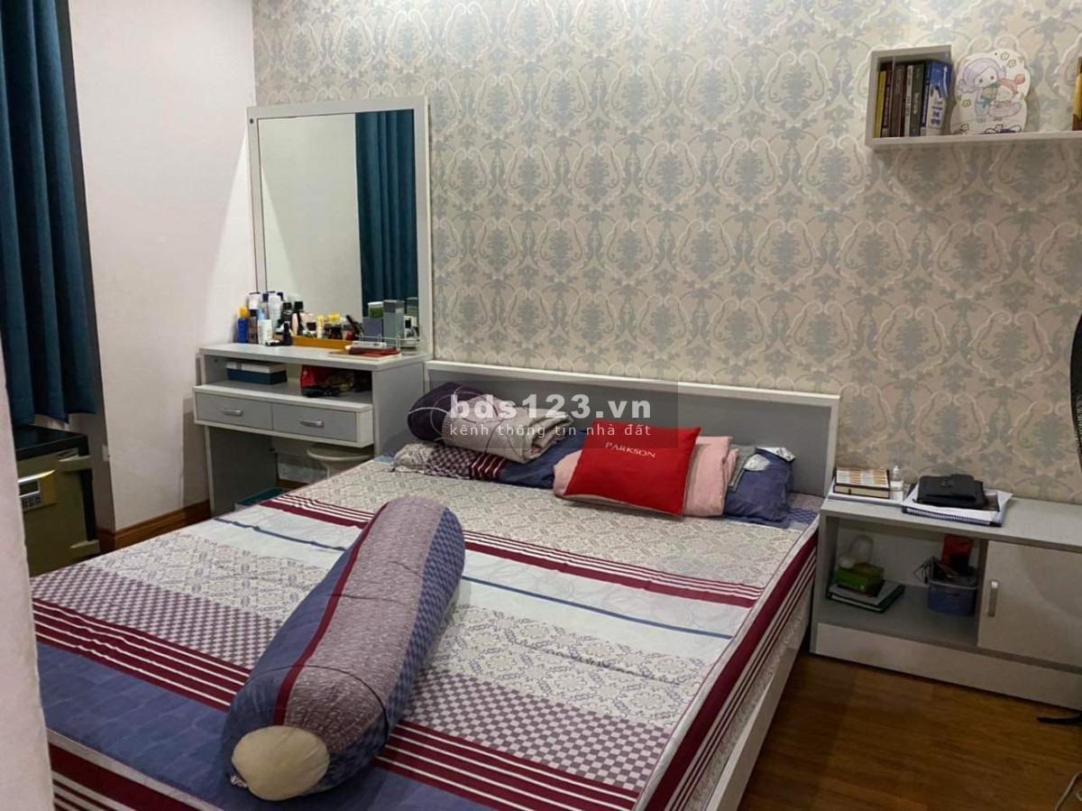 Cần tìm 1 nữ ở ghép phòng 4 người Ngay chợ Bà Chiểu