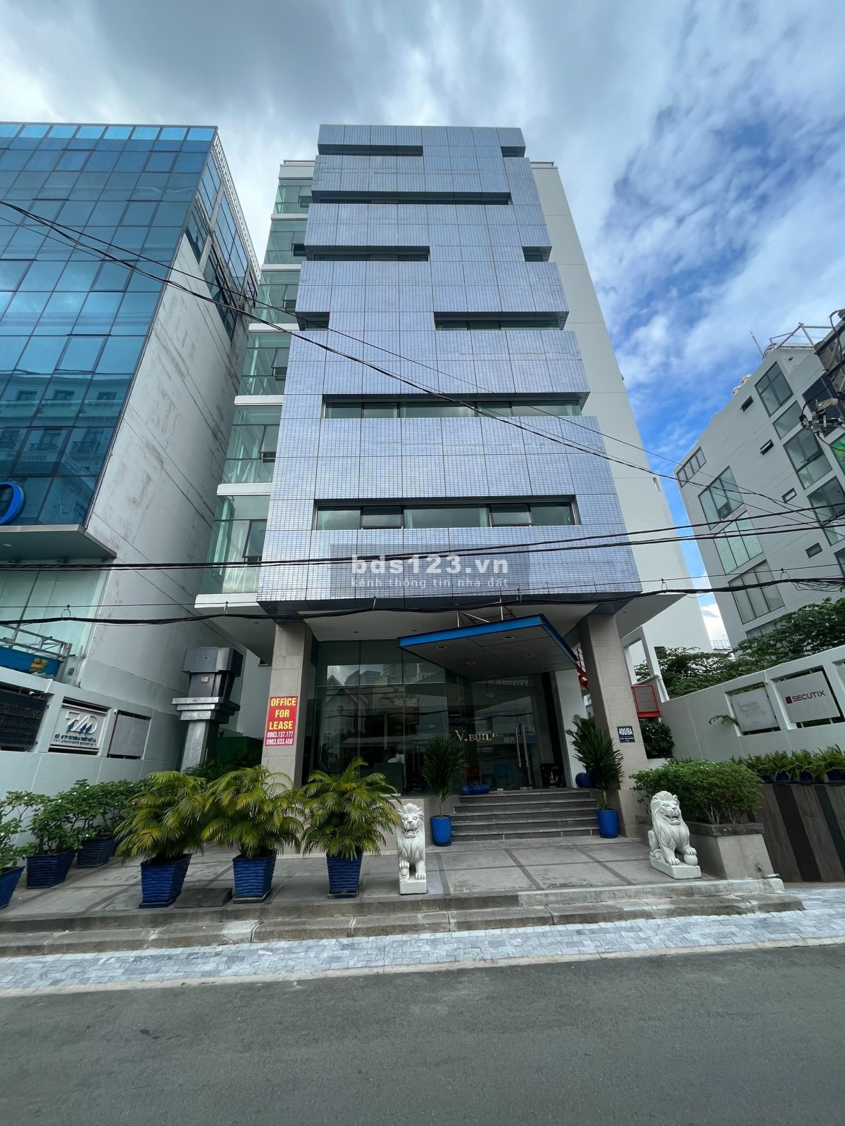 Văn phòng cho thuê tòa nhà Savista Ung Văn Khiêm quận Bình Thạnh 180m2- 67tr/tháng