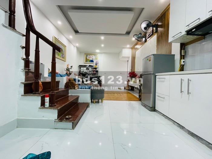 Hiếm - Nhà Trường Chinh - Ngã Tư Sở - Diện tích 43m2 x 5 tầng - Nở hậu - Giá 4.5 tỷ