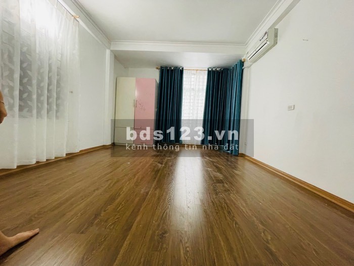 Hiếm - Nhà Trường Chinh - Ngã Tư Sở - Diện tích 43m2 x 5 tầng - Nở hậu - Giá 4.5 tỷ