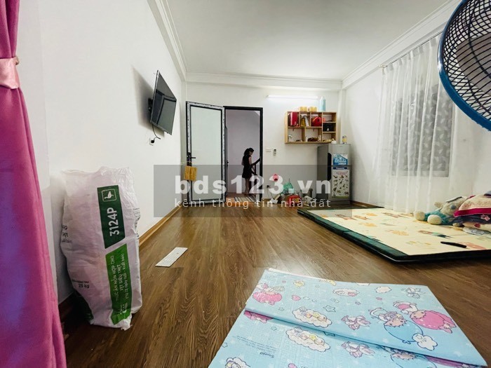 Hiếm - Nhà Trường Chinh - Ngã Tư Sở - Diện tích 43m2 x 5 tầng - Nở hậu - Giá 4.5 tỷ