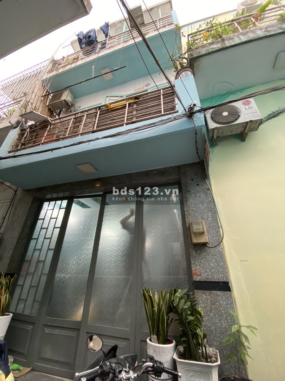 Bán nhà chính chủ 4 X 9 trệt + 2 lầu