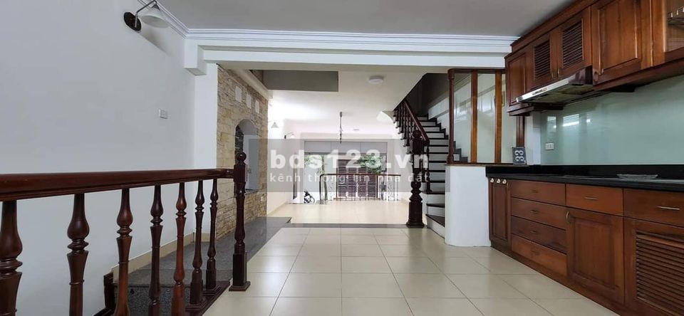 Bán nhà phố Hoàng Cầu, Đống Đa