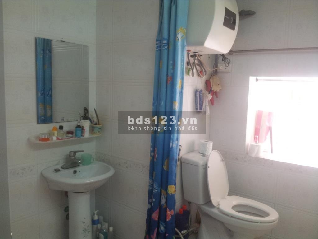 Cho thuê căn hộ chung cư nhà B khu tập thể Ngọc Khánh