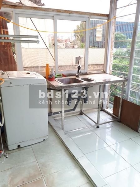 Cho thuê căn hộ chung cư nhà B khu tập thể Ngọc Khánh