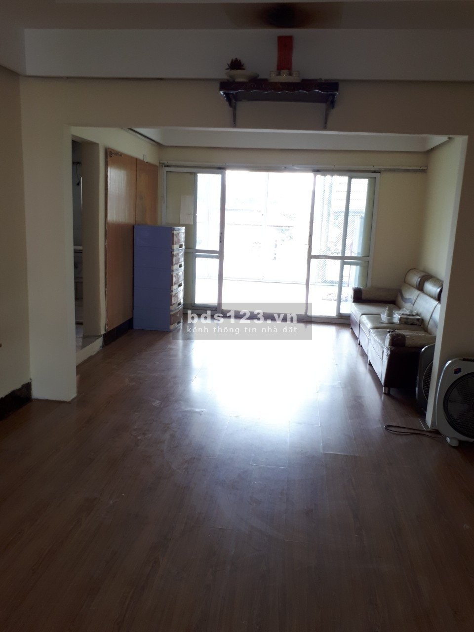 Cho thuê căn hộ chung cư nhà B khu tập thể Ngọc Khánh