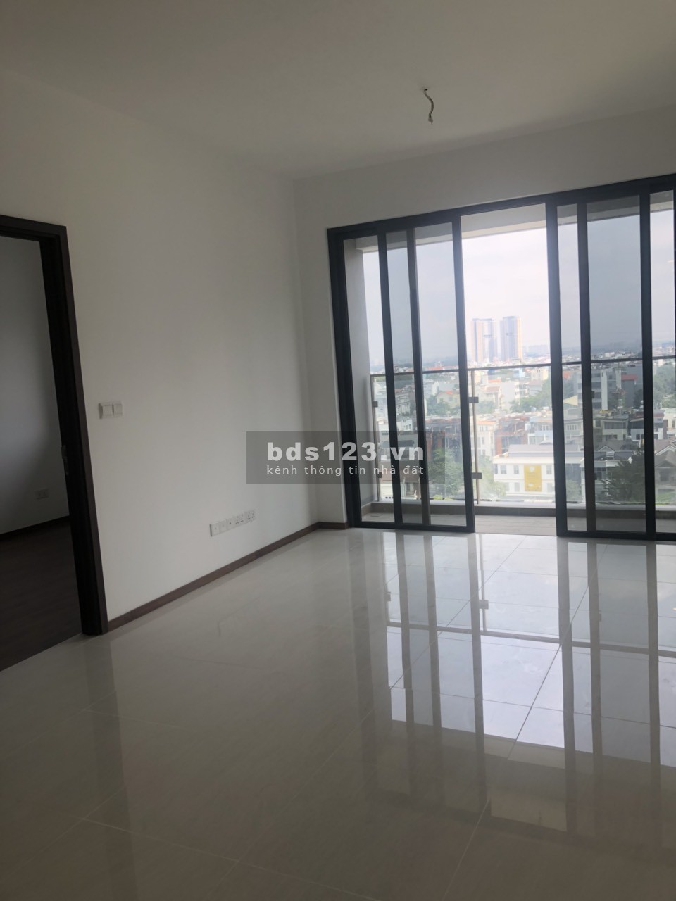 Bán nhanh căn hộ 2PN cao cấp tại One Verandah 80m2 - giá chỉ 5.35 tỷ (bao hết)