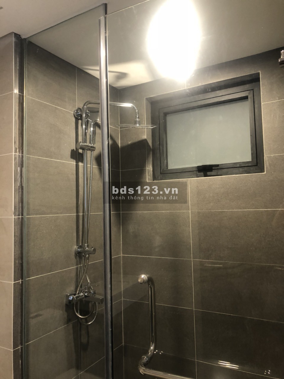 Bán nhanh căn hộ 2PN cao cấp tại One Verandah 80m2 - giá chỉ 5.35 tỷ (bao hết)