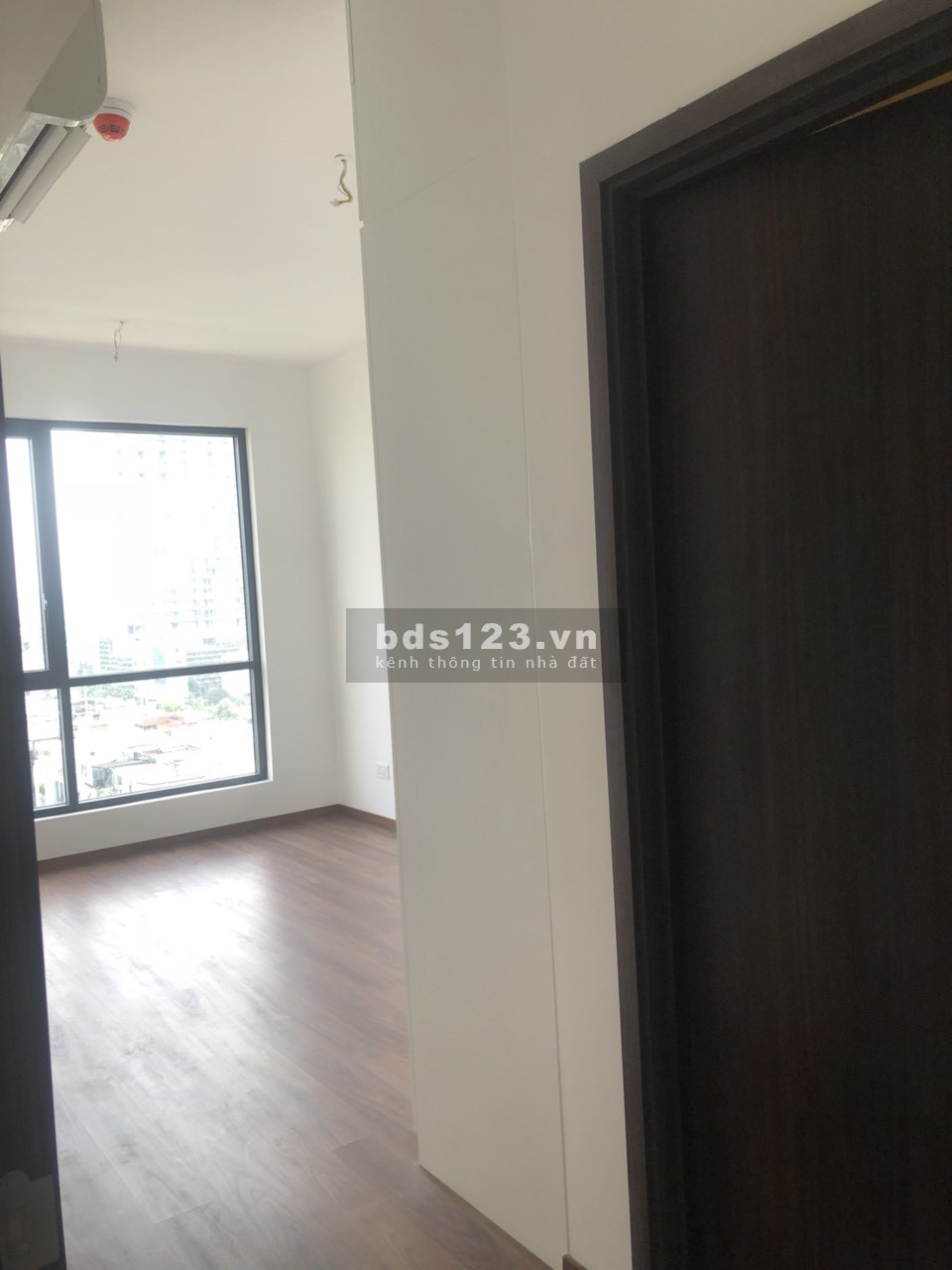 Bán nhanh căn hộ 2PN cao cấp tại One Verandah 80m2 - giá chỉ 5.35 tỷ (bao hết)