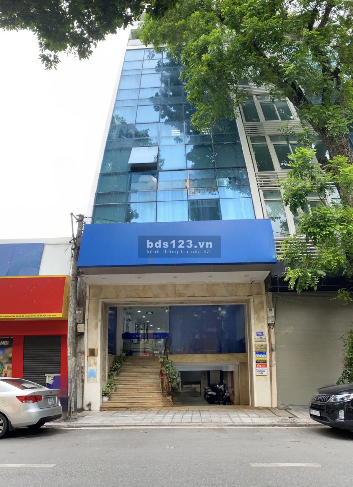Cho thuê MBKD 250m2, MT 7m tại tòa nhà số 36 Lý Nam Đế, Hoàn Kiếm, Hà Nội. T12/2023.