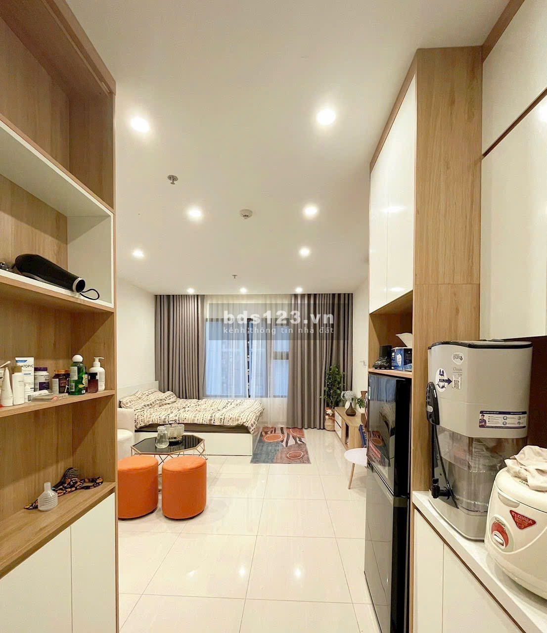Cho thuê nhanh căn Studio full đồ đẹp 7,5tr vào luôn Vinhomes Smart City